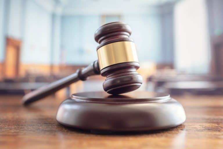 what is a litigation attorney